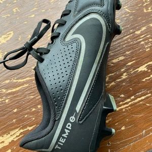 Nike Tiempo soccer cleats sz 9 men